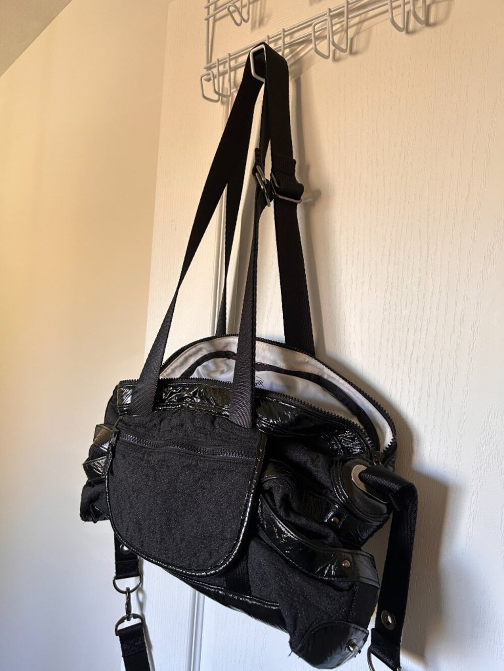 LULULEMON Circuit Gym Bag in black - Picture 2 of 10